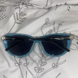 Stylish Blue Sunglasses